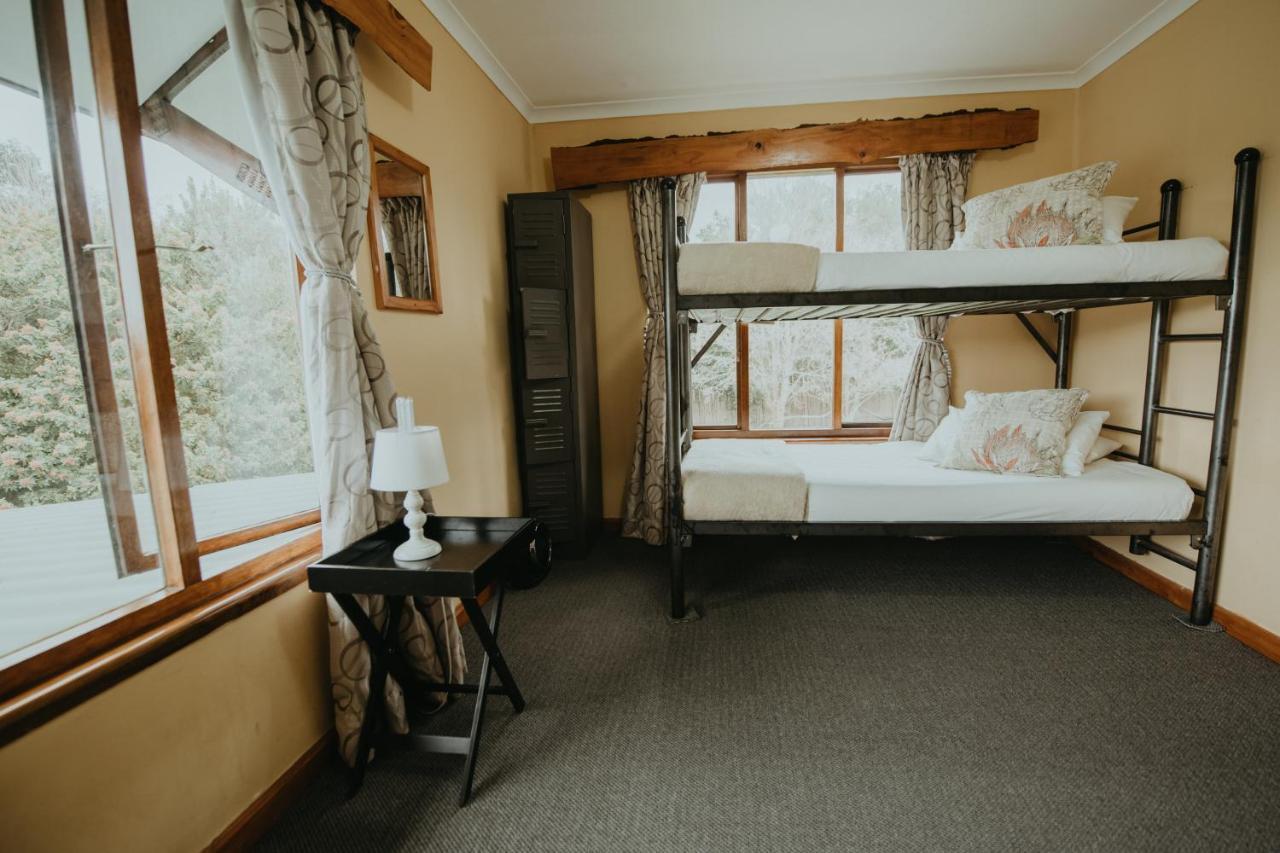 Tsitsikamma Backpackers Hostel Stormsrivier Exterior photo